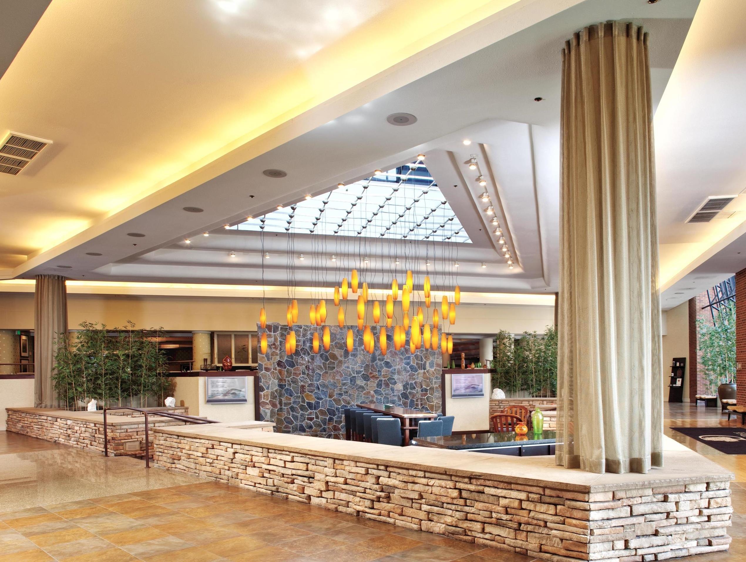 Doubletree By Hilton Hotel Denver - Аврора Экстерьер фото