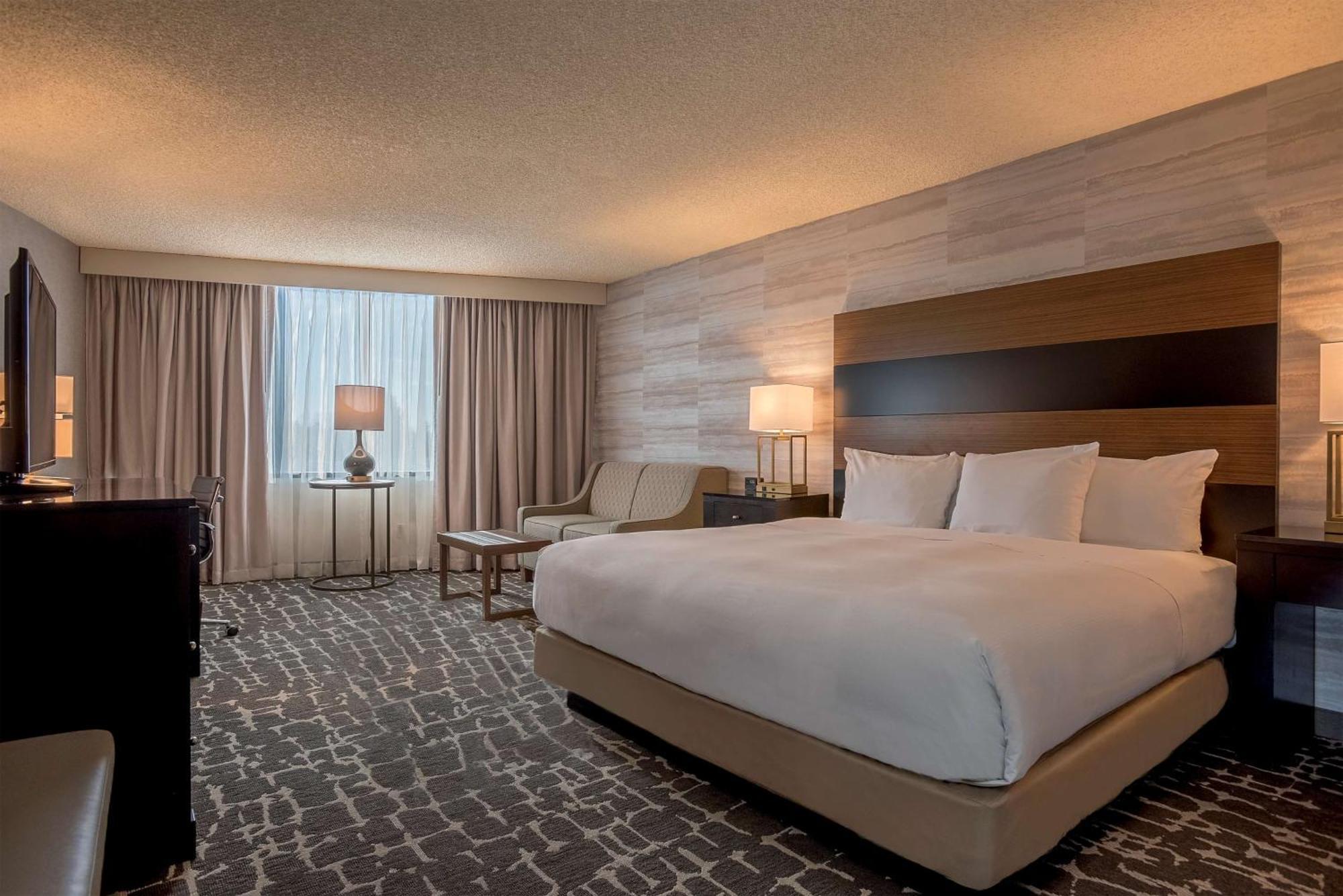 Doubletree By Hilton Hotel Denver - Аврора Экстерьер фото