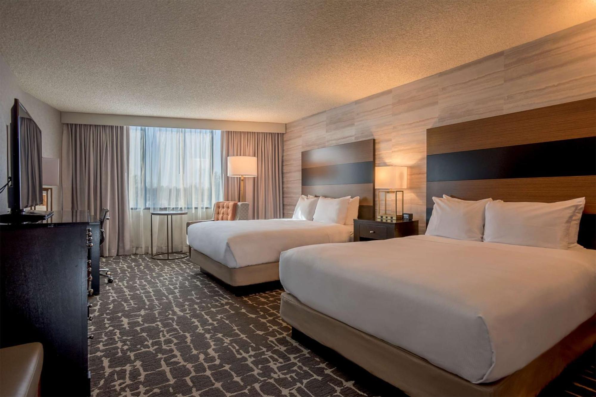 Doubletree By Hilton Hotel Denver - Аврора Экстерьер фото
