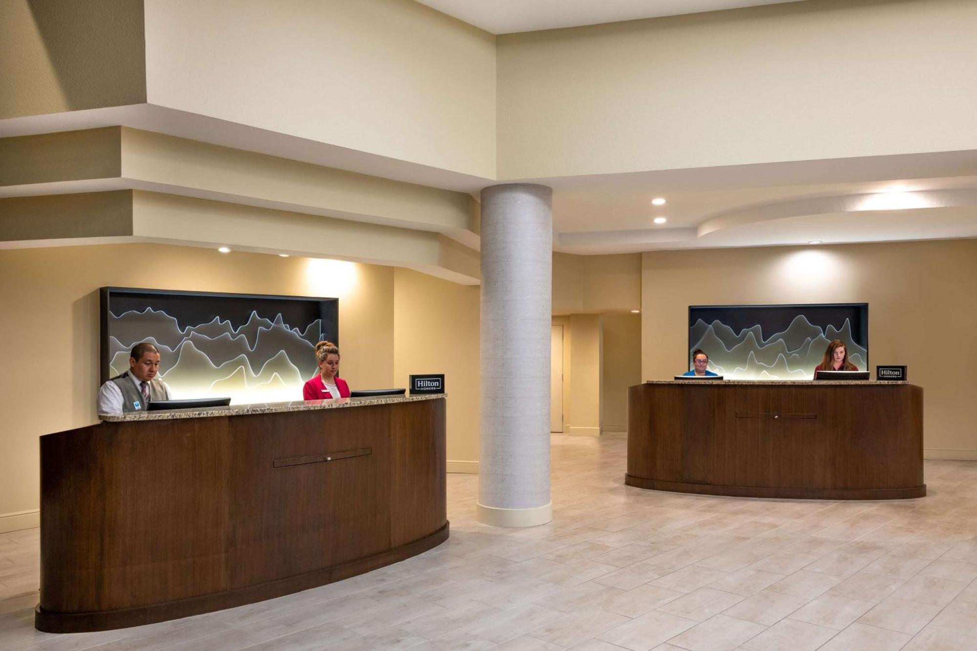 Doubletree By Hilton Hotel Denver - Аврора Экстерьер фото