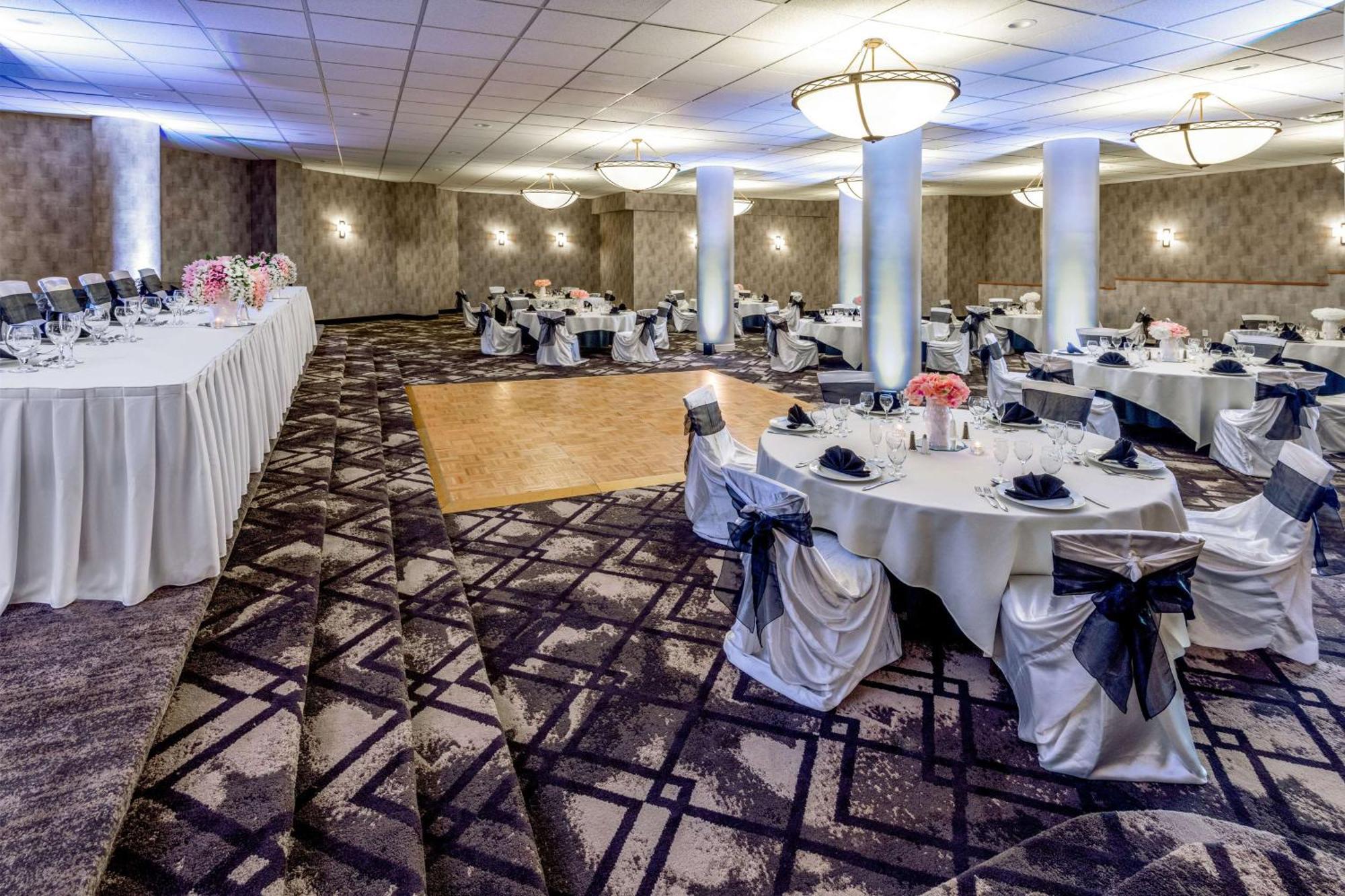 Doubletree By Hilton Hotel Denver - Аврора Экстерьер фото