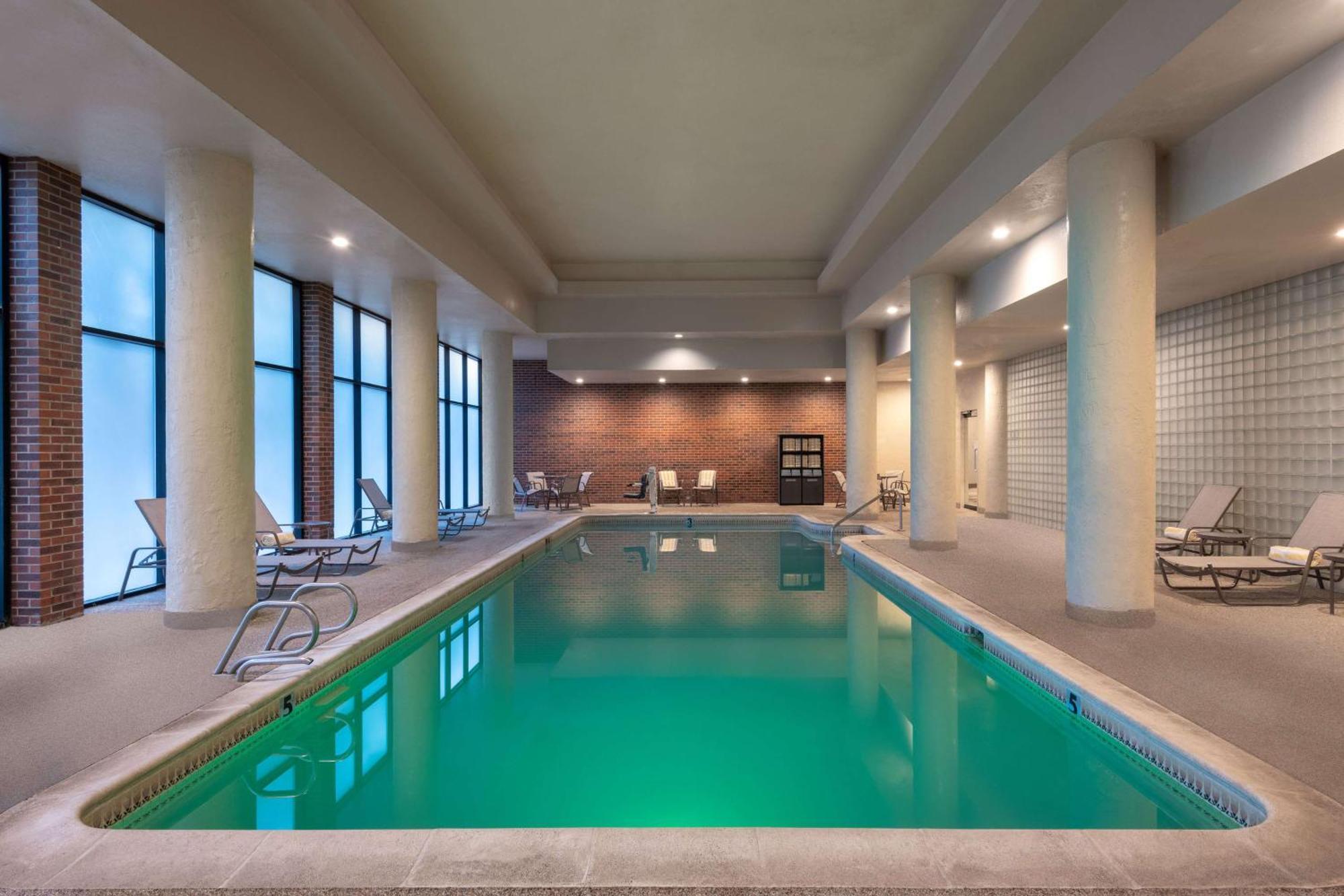 Doubletree By Hilton Hotel Denver - Аврора Экстерьер фото