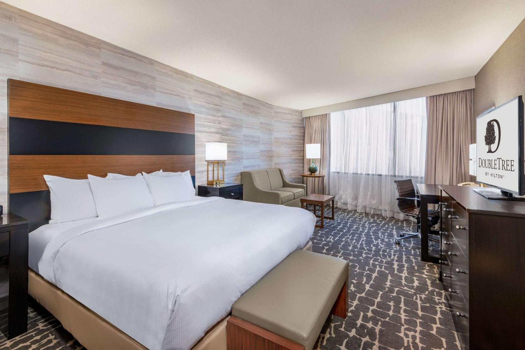 Doubletree By Hilton Hotel Denver - Аврора Экстерьер фото