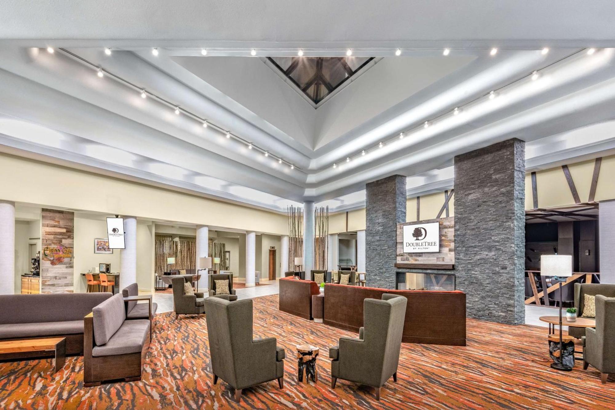 Doubletree By Hilton Hotel Denver - Аврора Экстерьер фото