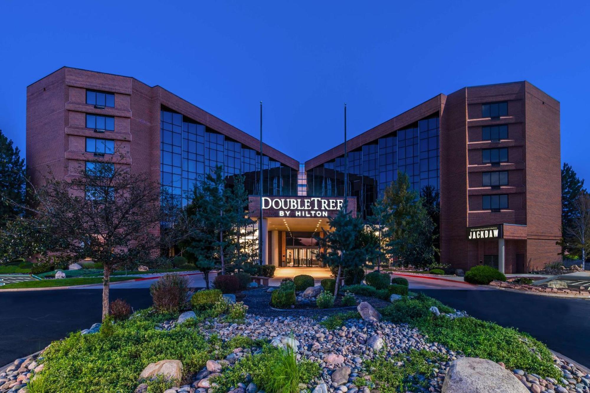 Doubletree By Hilton Hotel Denver - Аврора Экстерьер фото